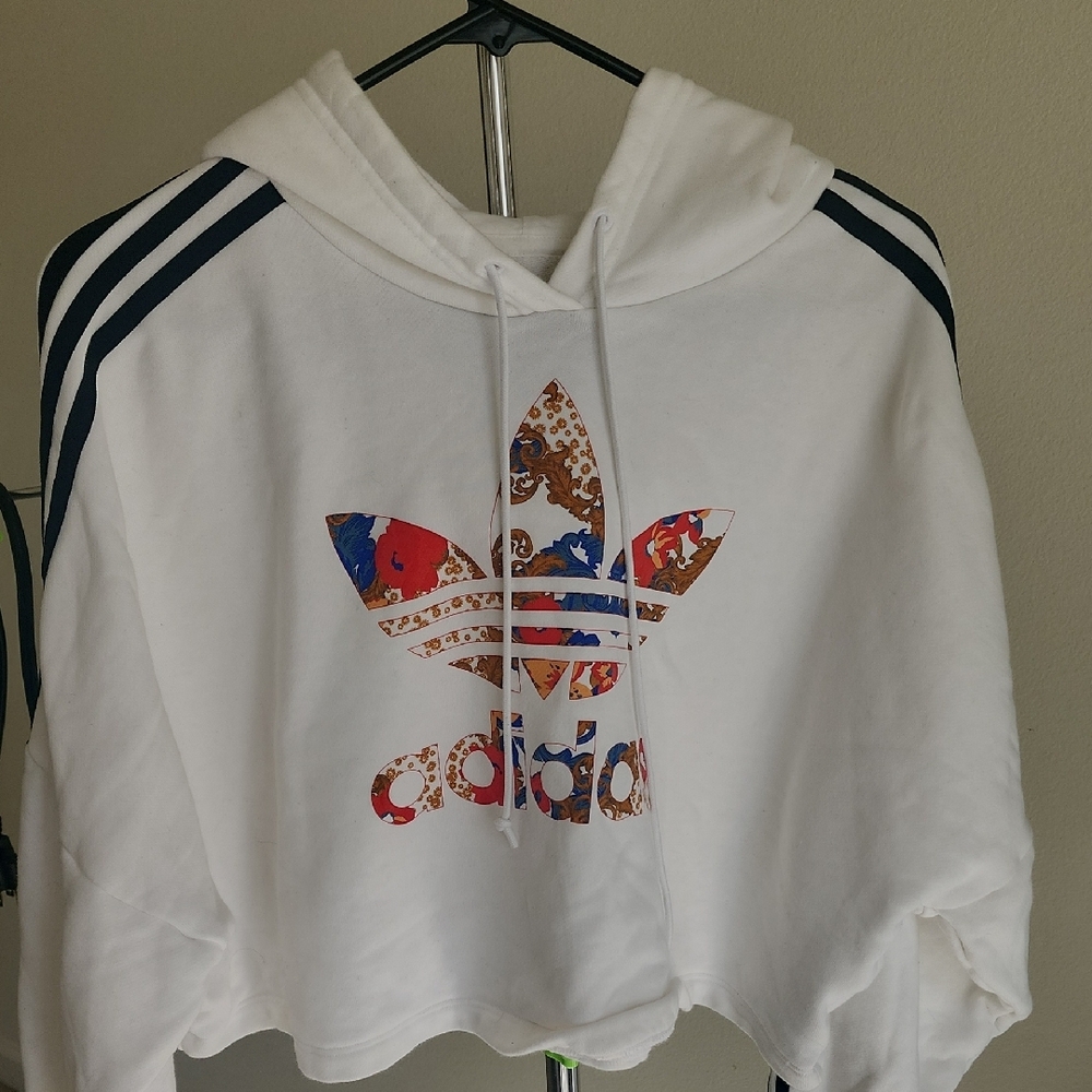 Adidas White Hoodie with Multicolor Logo. Cropped Sweat Shirt